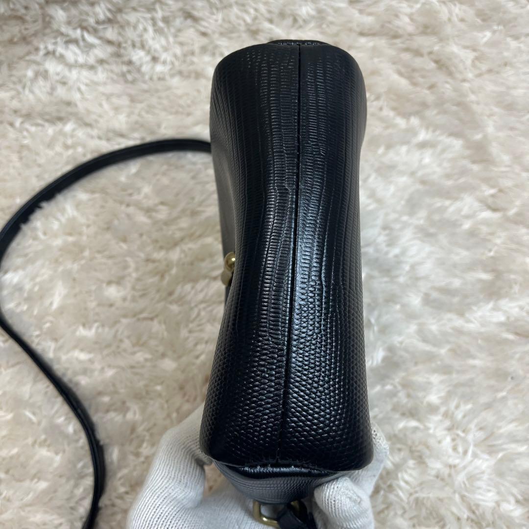 【美品】トフアンドロードストーン　ショルダーバッグ　リザード　型押し　黒