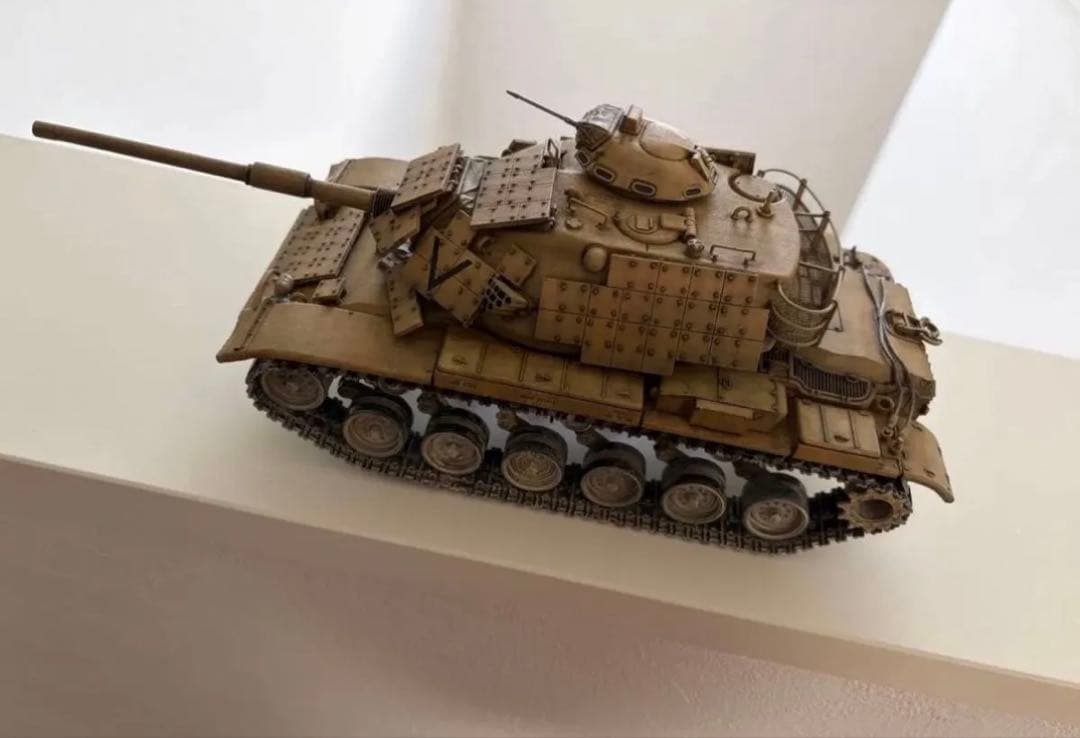 タミヤ　M60A1 完成品 最高の箱絵の中には最高のプラモが入っていました。／「タミヤ 1/35