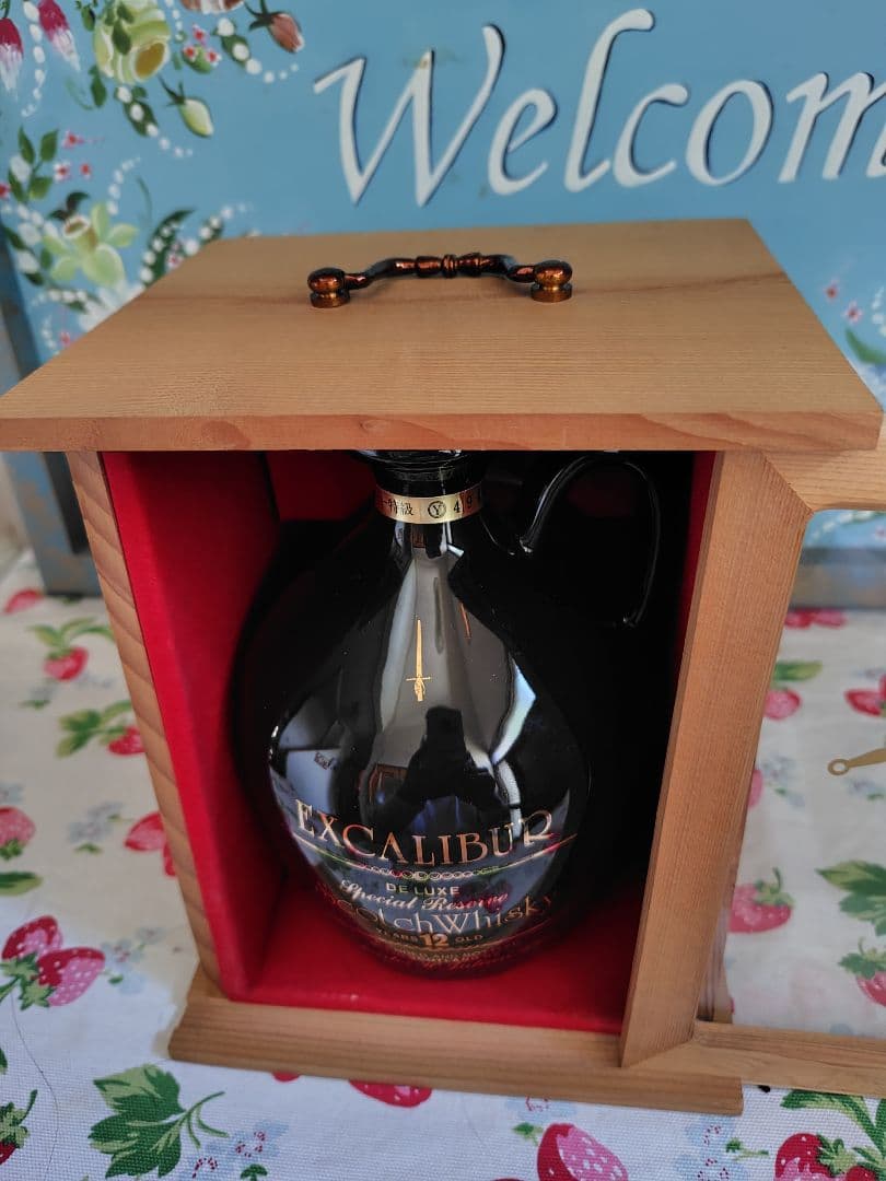 エクスカリバー 760ml デラックス 替栓 12年 陶器ボトル 箱付き