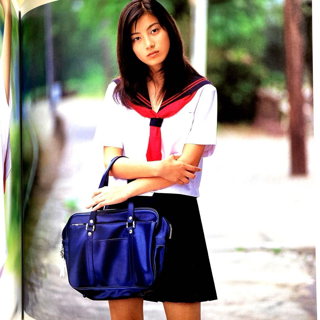 加藤あい直筆サイン入り写真集…帯付き