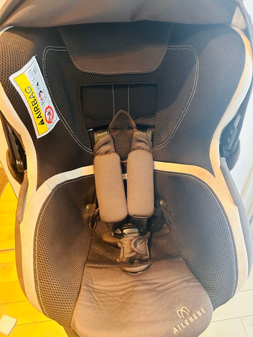 エールベベ クルット3iグランス チャイルドシート BF8514 AILEBEE