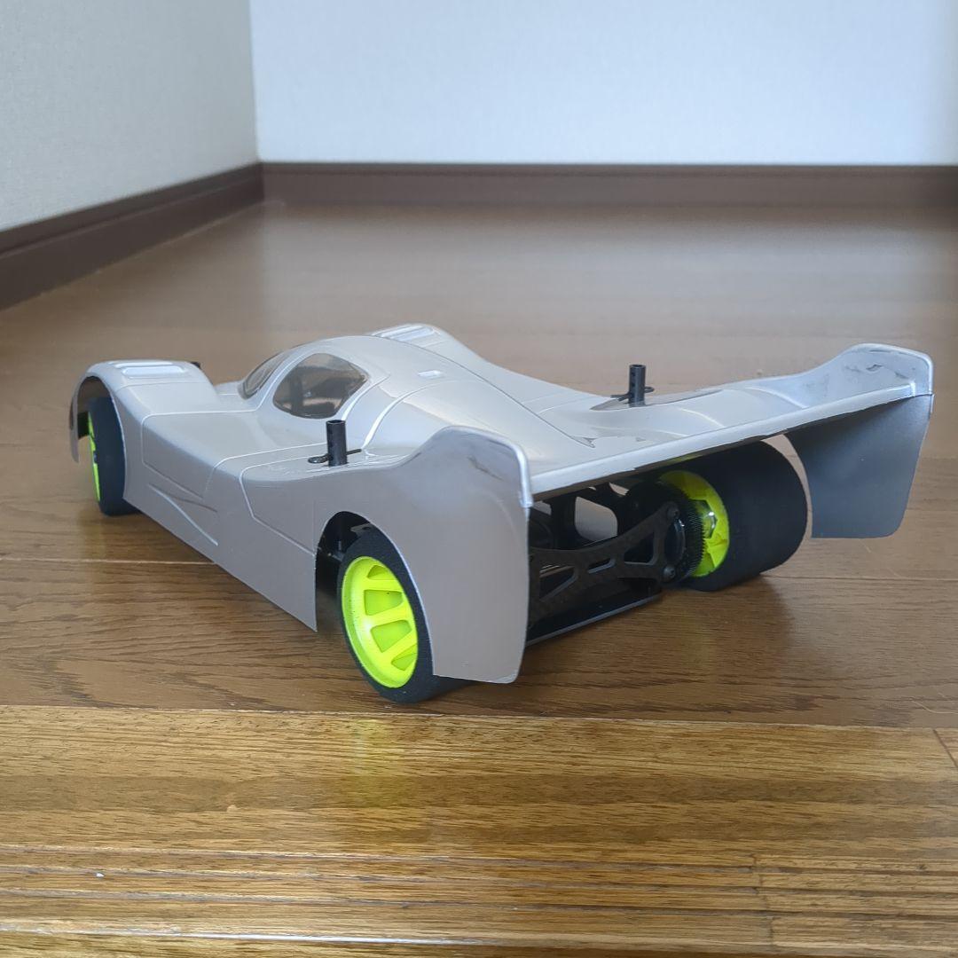 カワダ　M300SR　ボディ、タイヤ、オプションパーツ付き