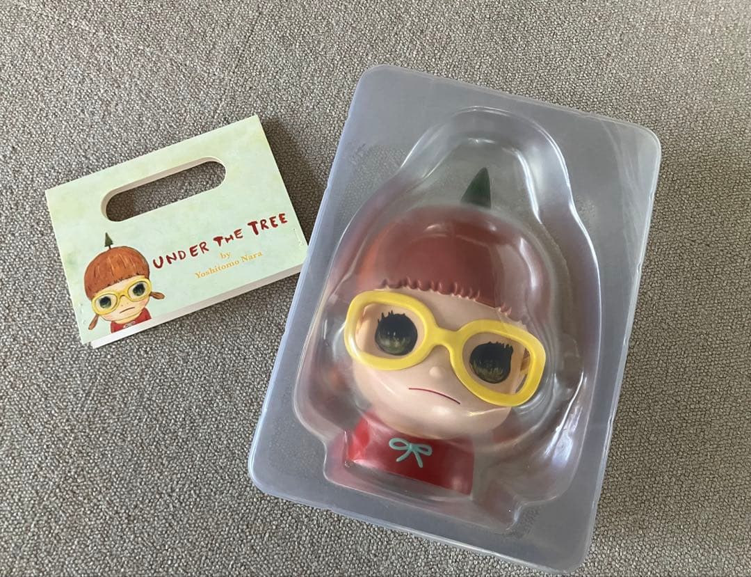 奈良美智 貯金箱 Under the Tree 正規品 ソフビ フィギュア