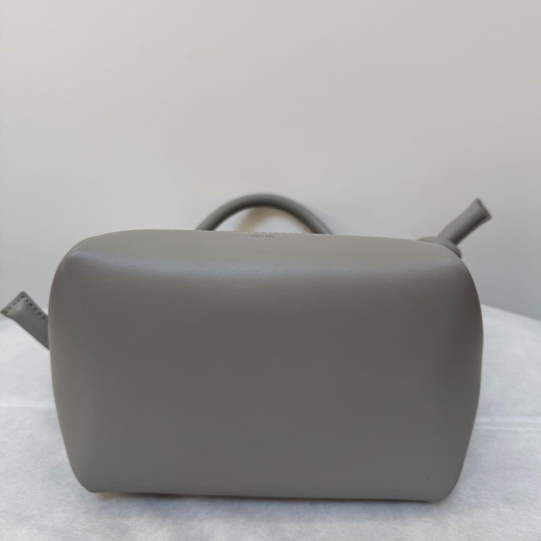 美品　VASIC PATTI MINI ハンドバッグ