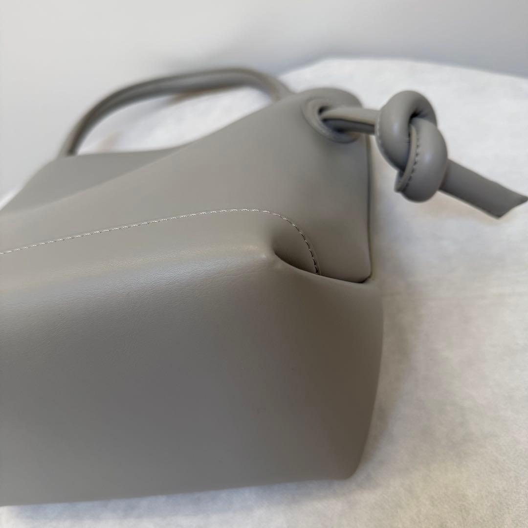 美品　VASIC PATTI MINI ハンドバッグ