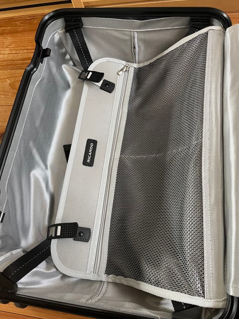 Ricard Aileron Vault スーツケース SMサイズ rimowa