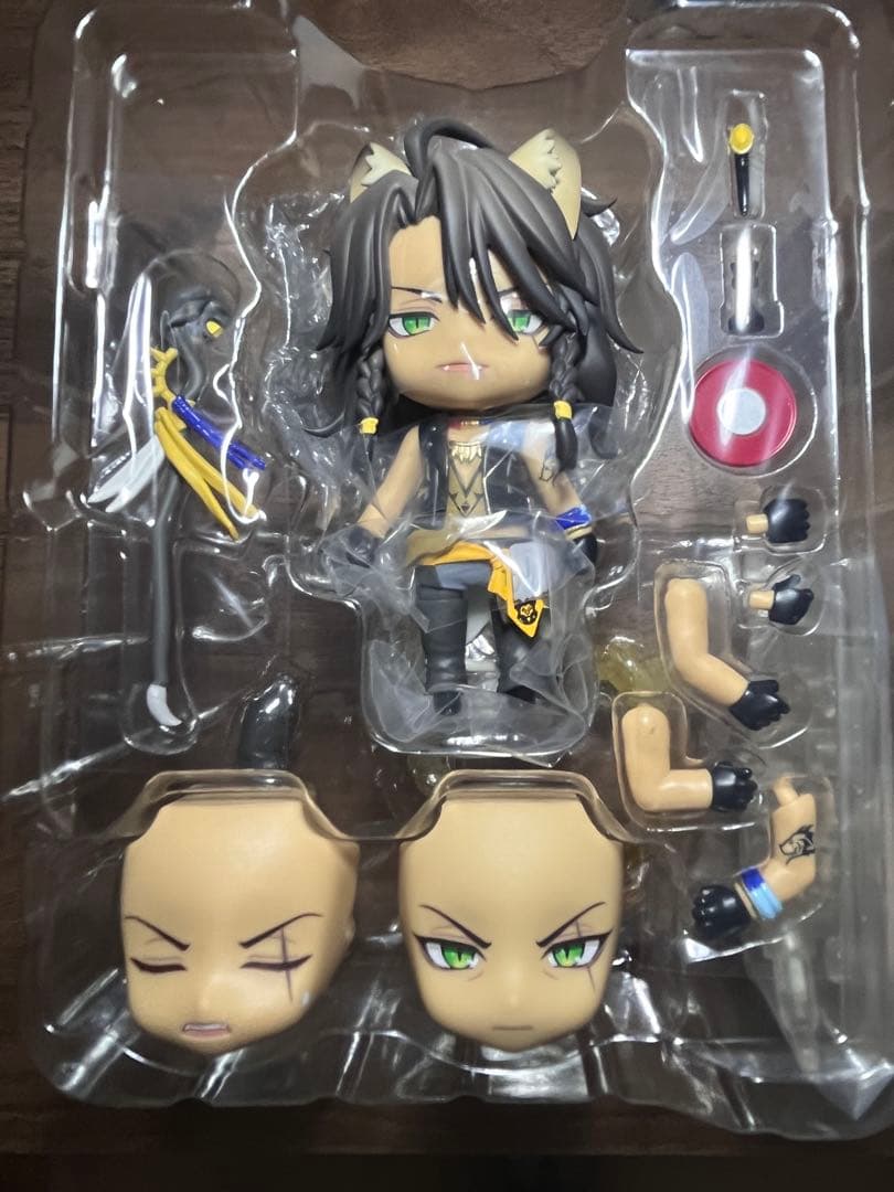 ツイステ ねんどろいど レオナ・キングスカラー