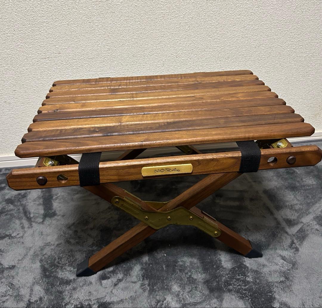 Noras サイドテーブル ウォールナット 真鍮金具