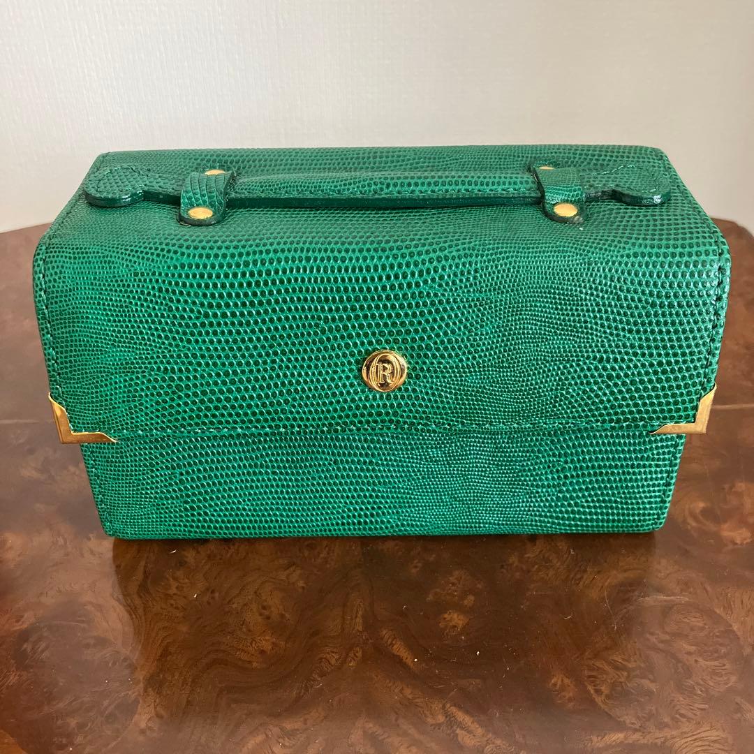 グルーミングセット トラベルエチケットセット 爪切り、香水、やすり