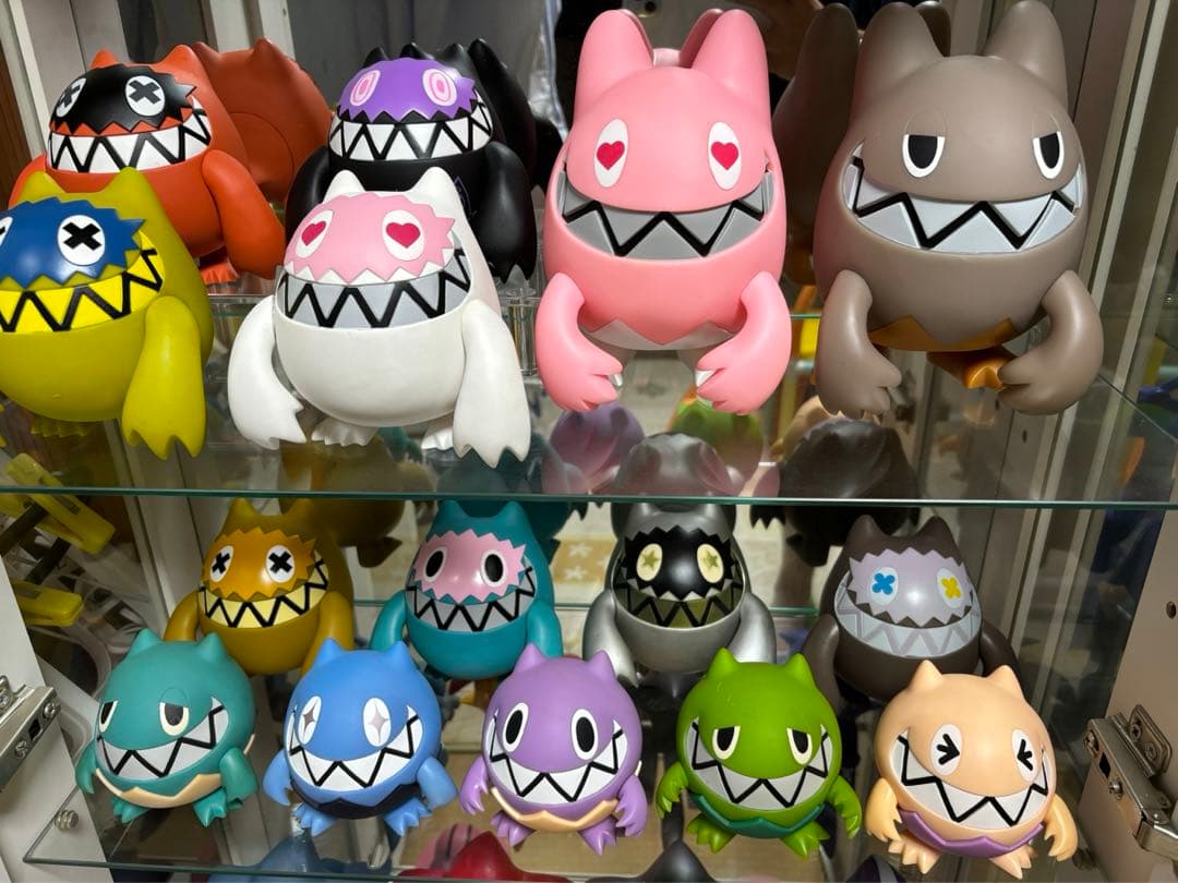 TOUMA フィギュア 4体セット モノクロ スカットル】グリッター