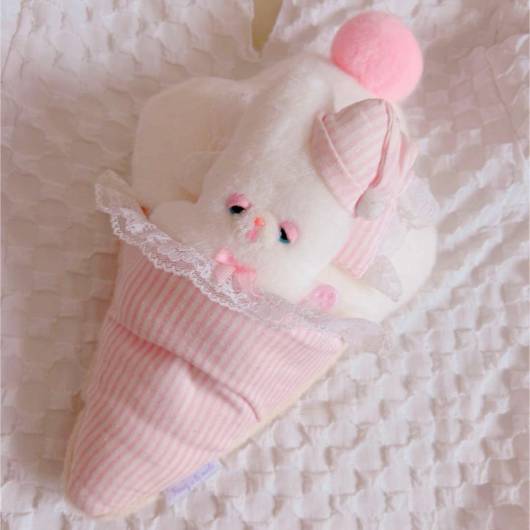 ファンシーアラモードナイトキャップうさぎぬいぐるみスタイ付き