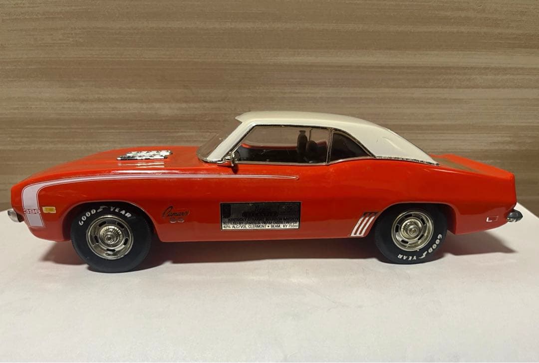 バーボンウイスキー　シボレーカマロSS陶器ボトル750ml 空き瓶