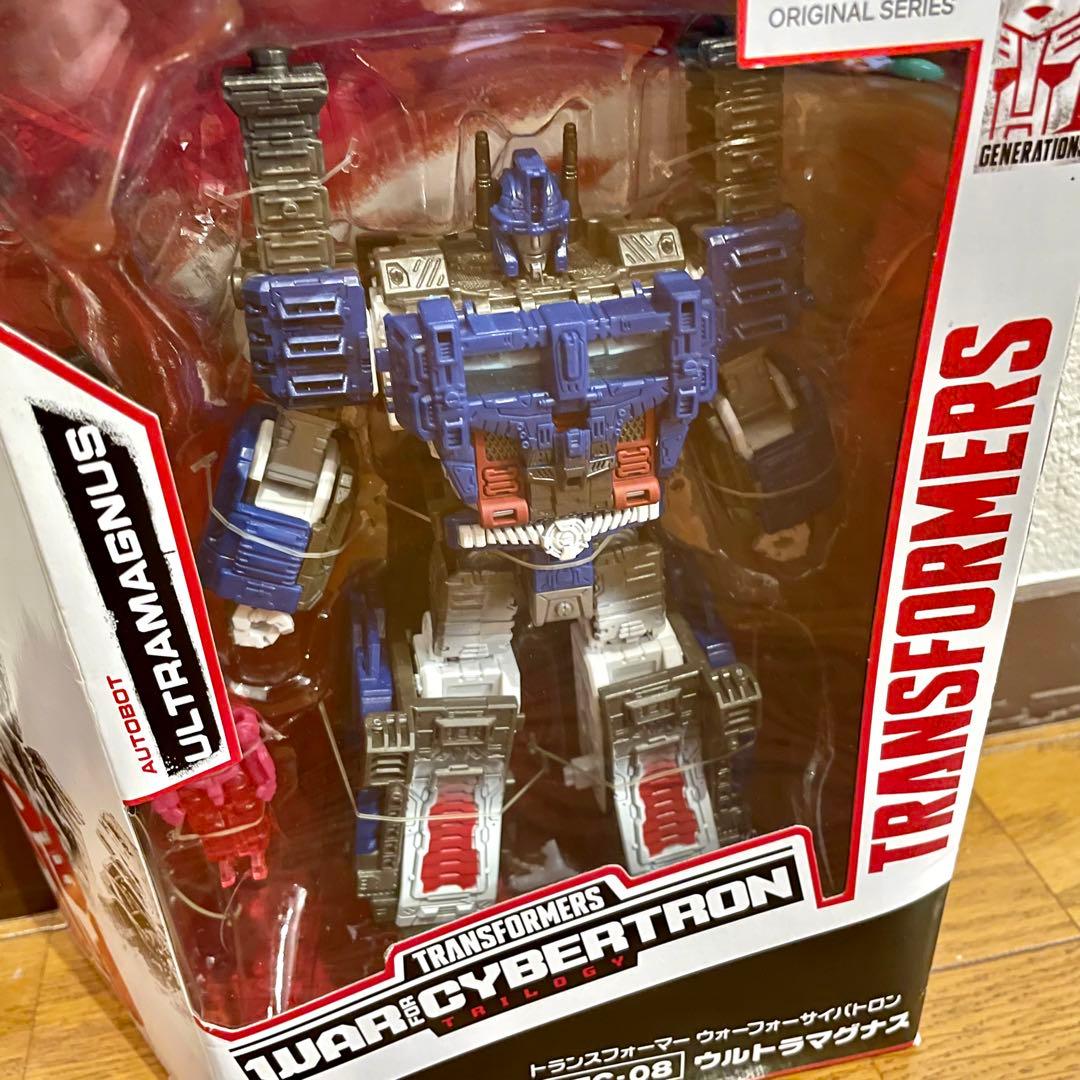 【未開封品】NETFLIX トランスフォーマー WFC-08 ウルトラマグナス