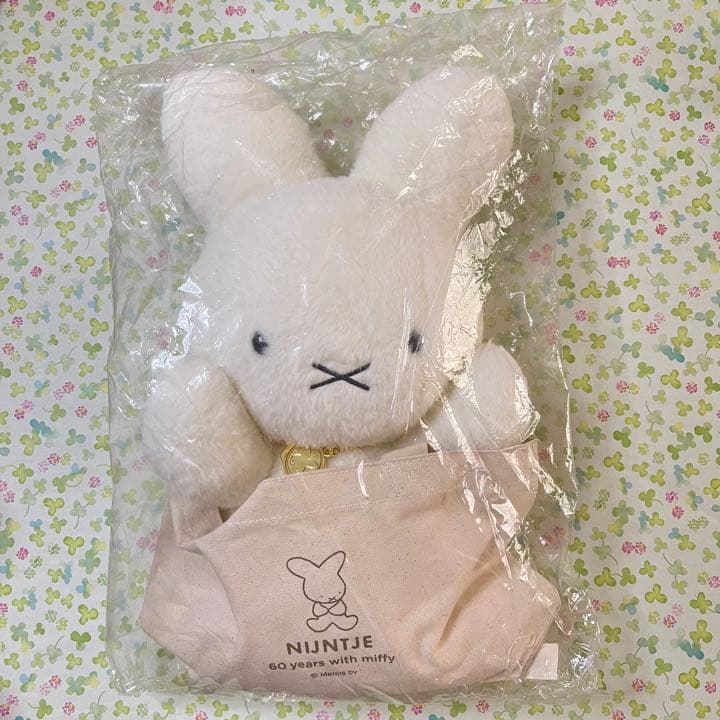 ミッフィー ナインチェ　ミッフィー 展　限定　ぬいぐるみ　トート付き　60周年 ミッフィー ナインチェ ミッフィー 展 限定 ぬいぐるみ トート付き 60