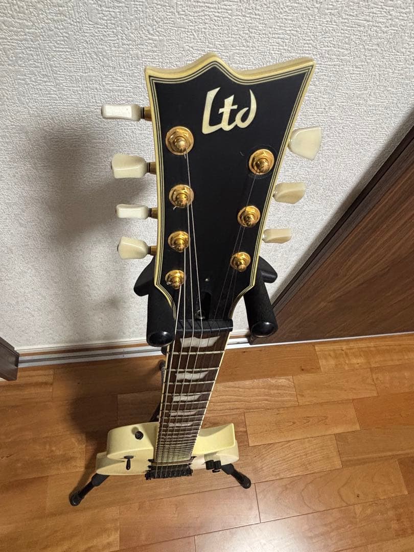 T*R様 7弦ESP LTD EC-407 Eclipse シェイプ/EMGピッ