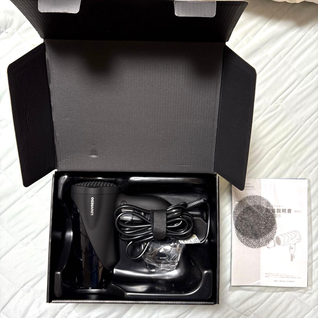 【今年中に販売‼️】新品未使用　LOUVREDO LJ-365 復元ドライヤー