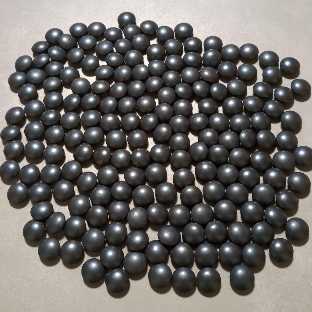 天然本蛤雪印38号・那智黒　高級碁石　碁笥付き　桐箱入り