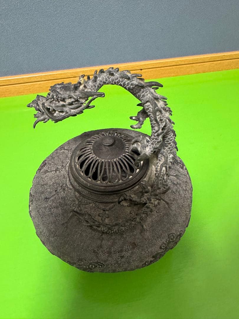 高岡銅器 金工師 米田秀保造 蛹型 鋳銅立龍提手瓔珞