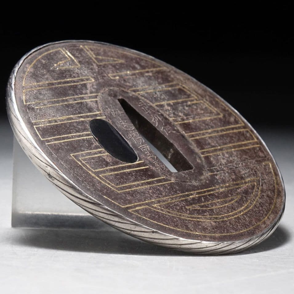 武州住 梅忠橘重義 鉄地金象嵌銀覆輪鍔 鐔 日本刀 刀 刀装具 時代物 刀剣武具