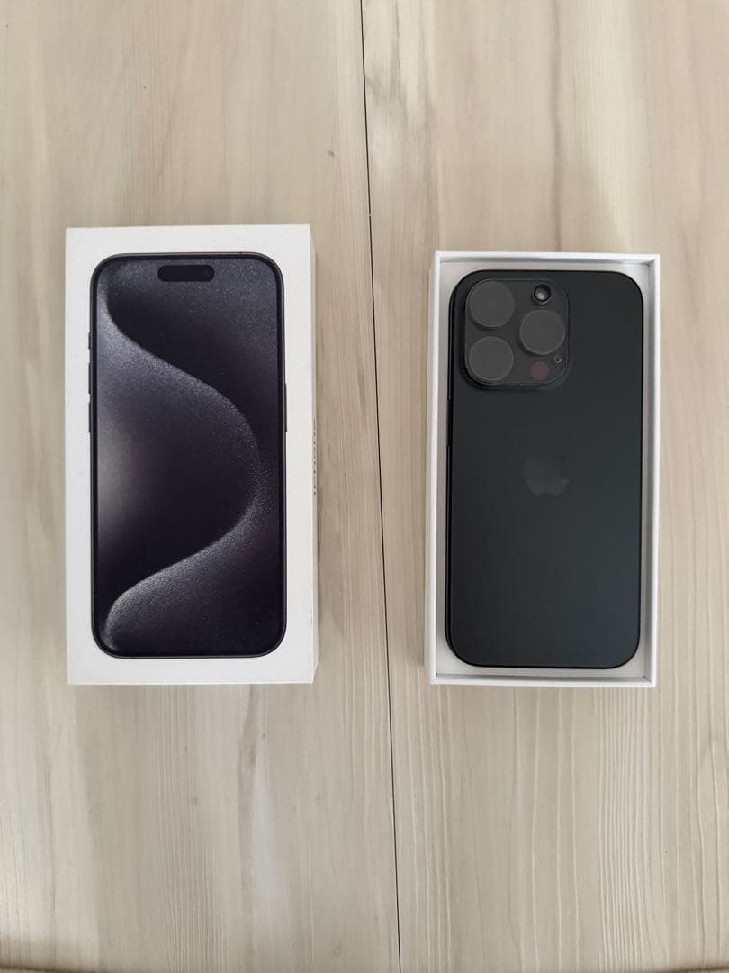 Apple iPhone 15 Pro スペースブラック 本体 - メルカリ