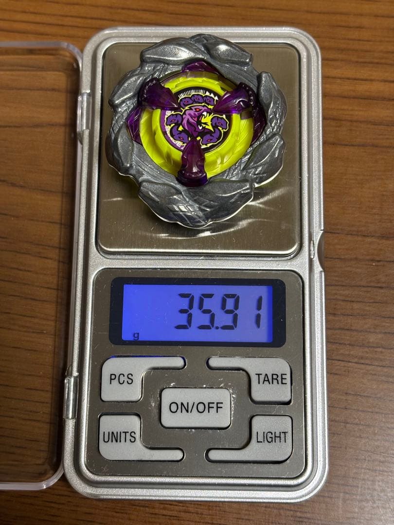 ベイブレードX オロチクラスタ 重量35.91g ダブルA1個体 ブレードのみ ベイブレードX オロチクラスタ 重量35.91g ダブルA1個体 ブレードのみ