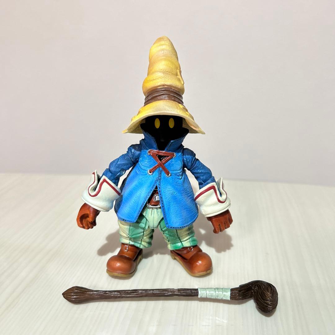 プレイアーツ　FF9 ファイナルファンタジー Ⅸ ビビ　フィギュア