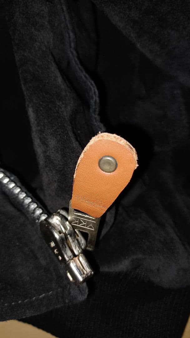 B´z ジャンパー live gym in the life 古いのでジャンク