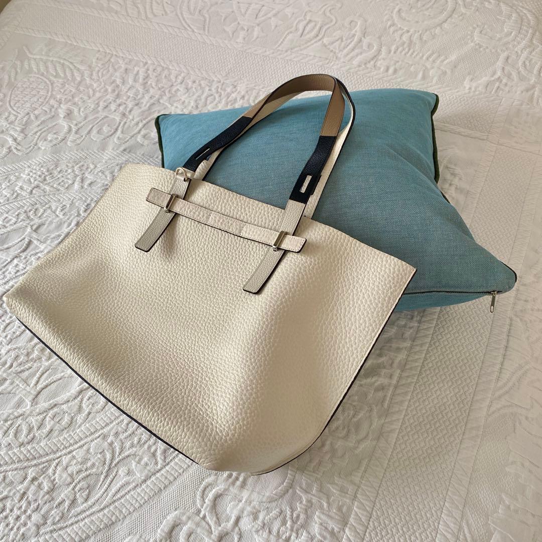 フルラ　GIOVE トートバッグ 美品　未使用　A4 フィット