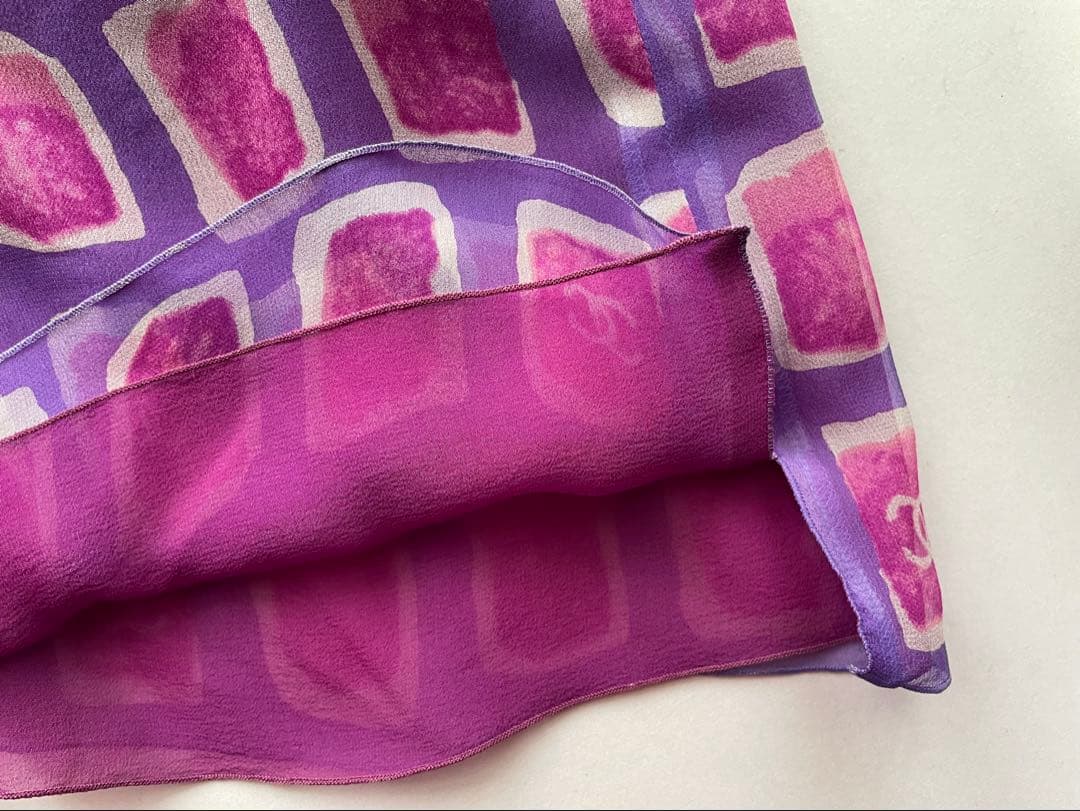 a*n様 CHANEL ロゴプリント タンクトップシルク100% 38