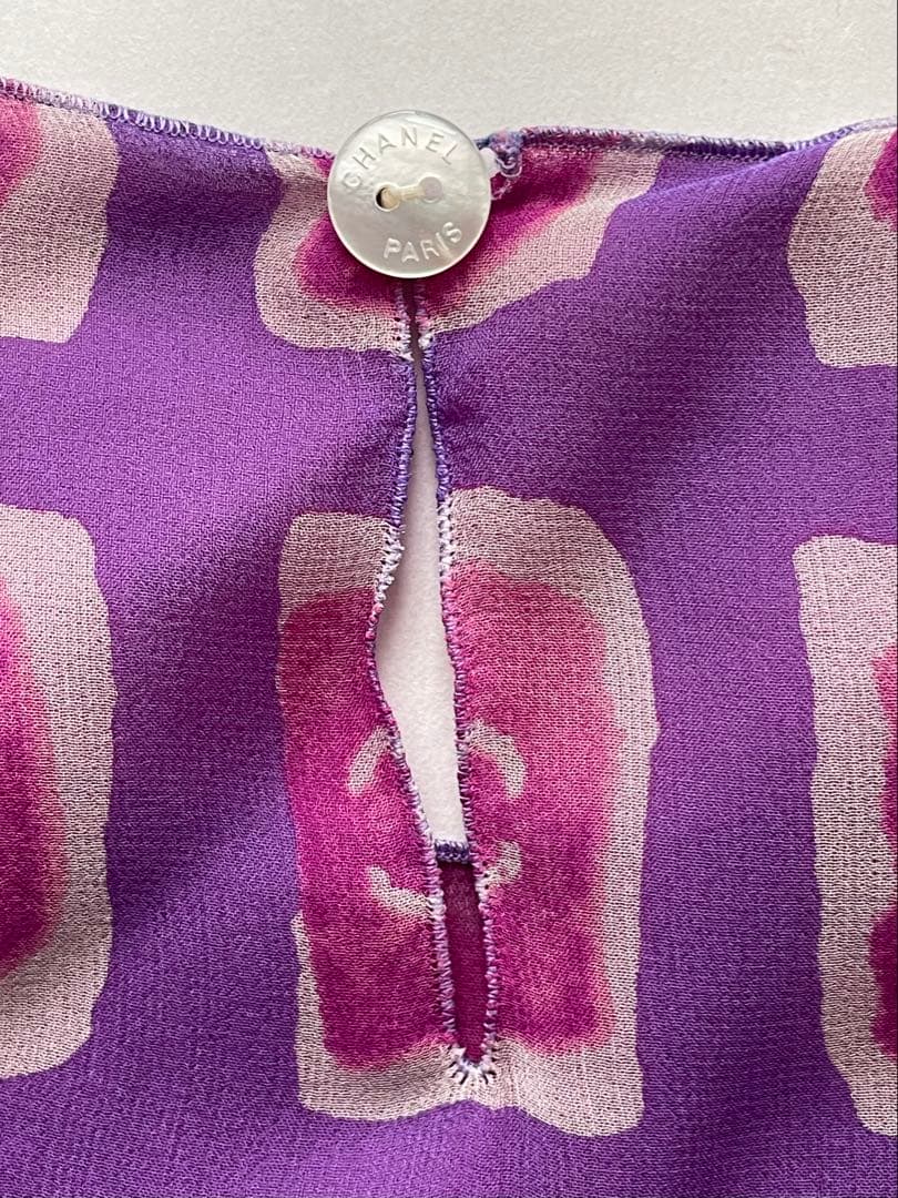 a*n様 CHANEL ロゴプリント タンクトップシルク100% 38