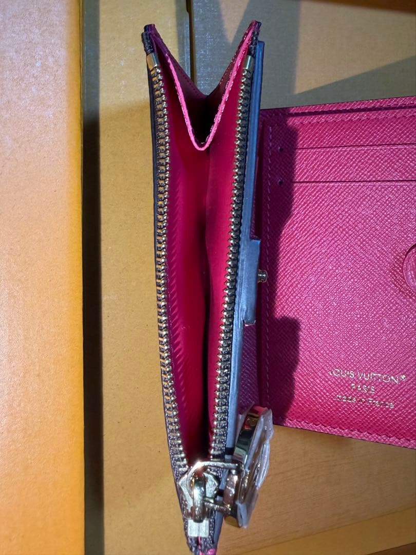 Louis Vuitton ルイヴィトン ポルトフォイユ・リサ