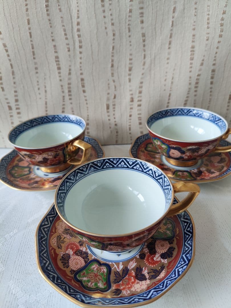 極錦金彩 古伊万里 日肥其泉 昭和年製カップ&ソーサー 4