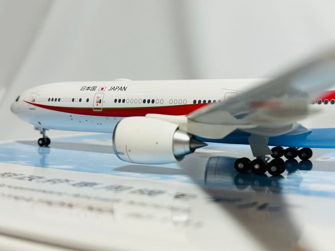 全日空商事 1/200 Boeing 777-300ER モデル JG20108