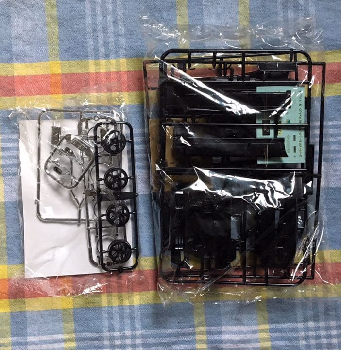 絶版 アオシマ 1/24 ギャルソン・エクスクルーシブ UZS141 マジェスタ