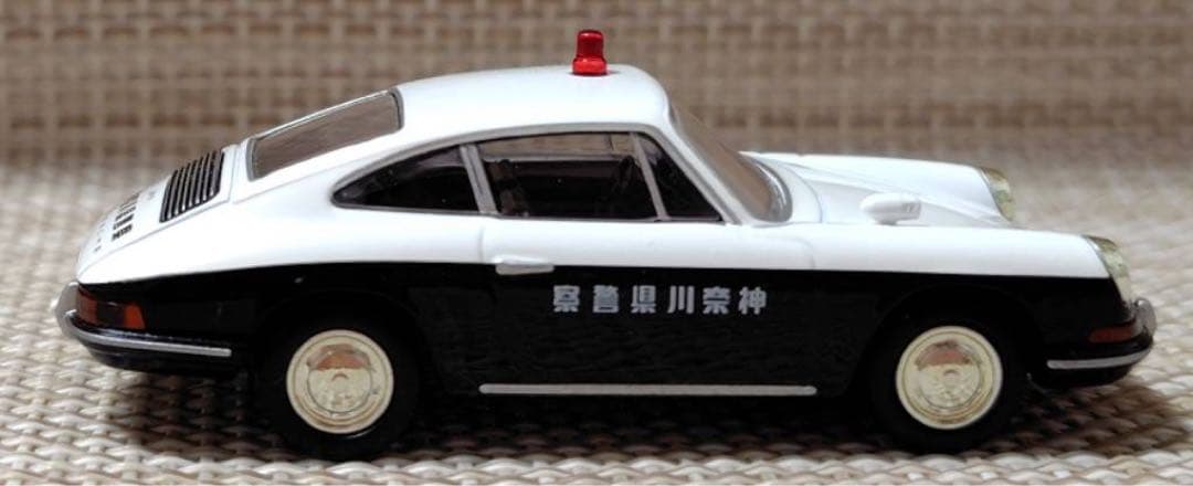 トミカリミテッドヴィンテージLV-85a ポルシェ912パトロールカー