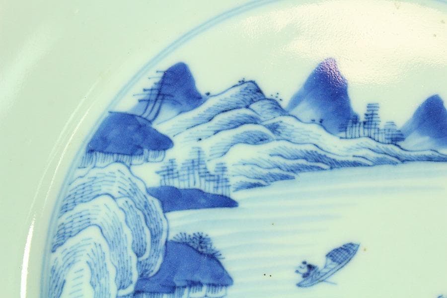 中国美術 青花 山水舟紋 盤 φ20.5cm 嘉慶年製(K-LC657)