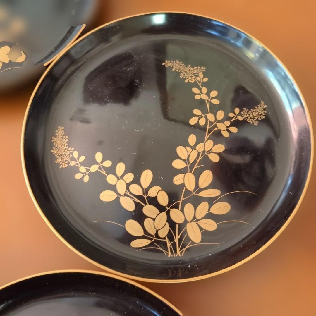 骨董　木皿　蒔絵　図変わり　草花　漆器　金彩　盆　丸盆　5枚