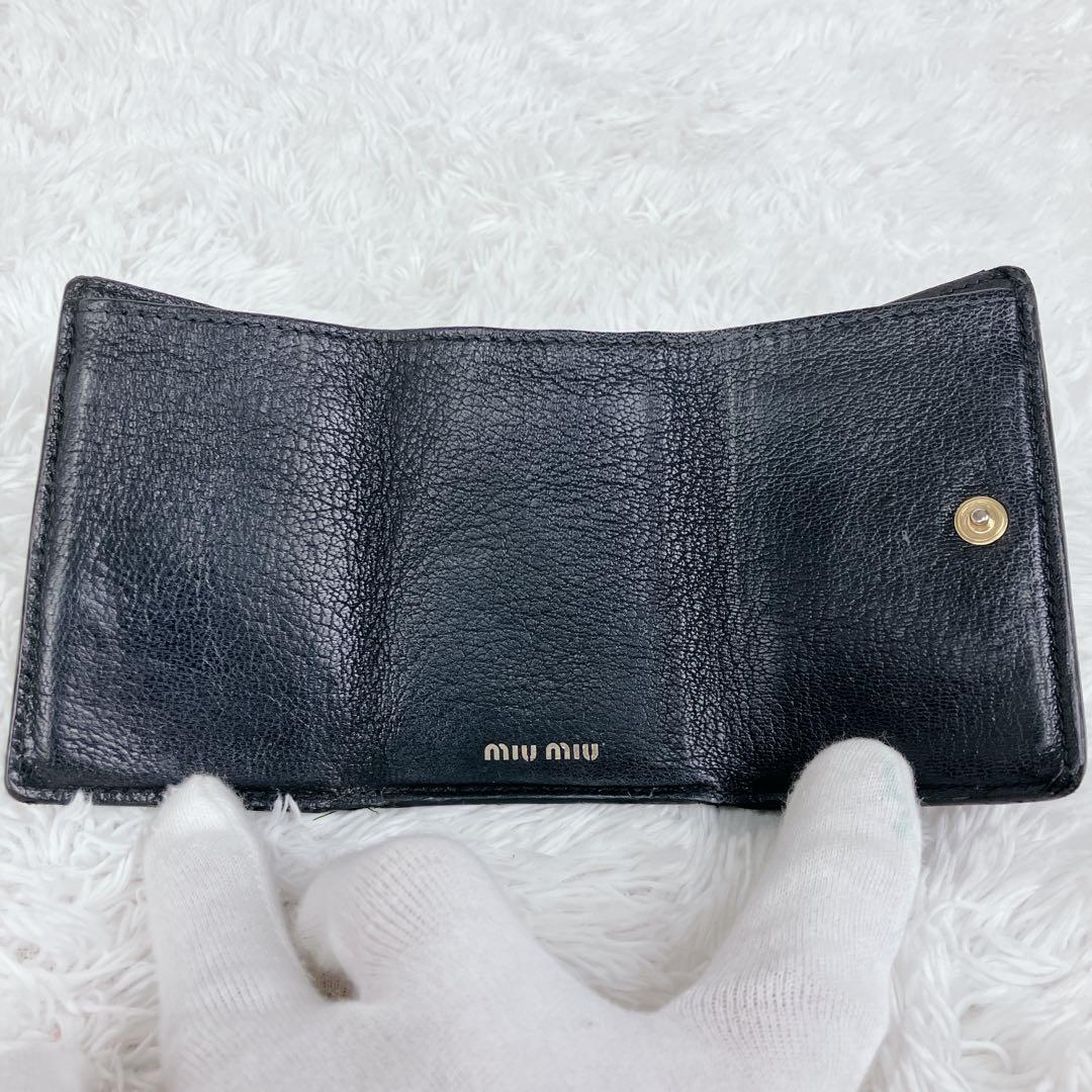 レア色✨ミュウミュウ　3つ折り財布　レザー　5MH020 バイカラー　黒 ピンク