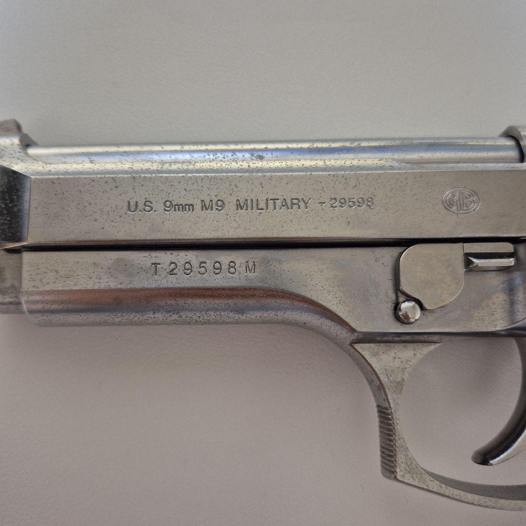 東京マルイ　m92f　ガスブローバック　[スタンド付き]