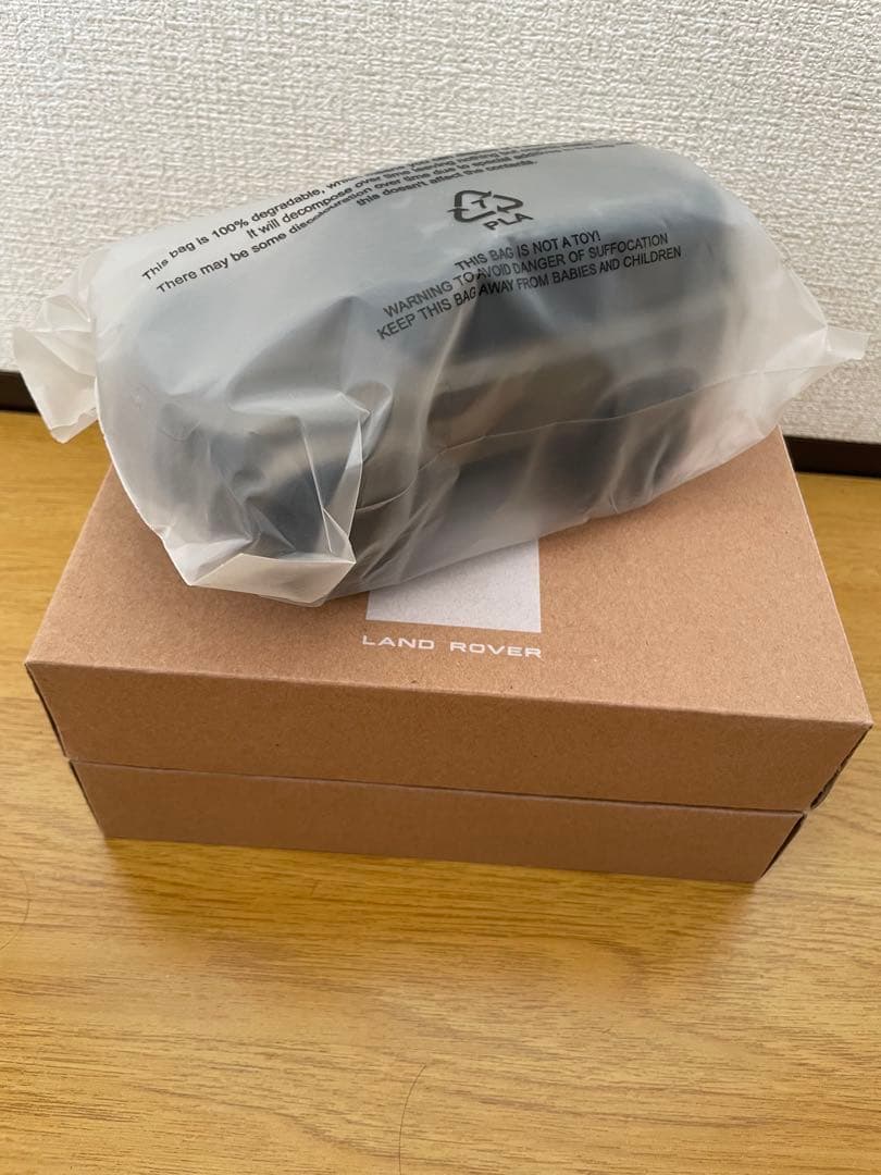 新品ランドローバー　ディフェンダー110フィギュア 純正公式品　カラーゴールド