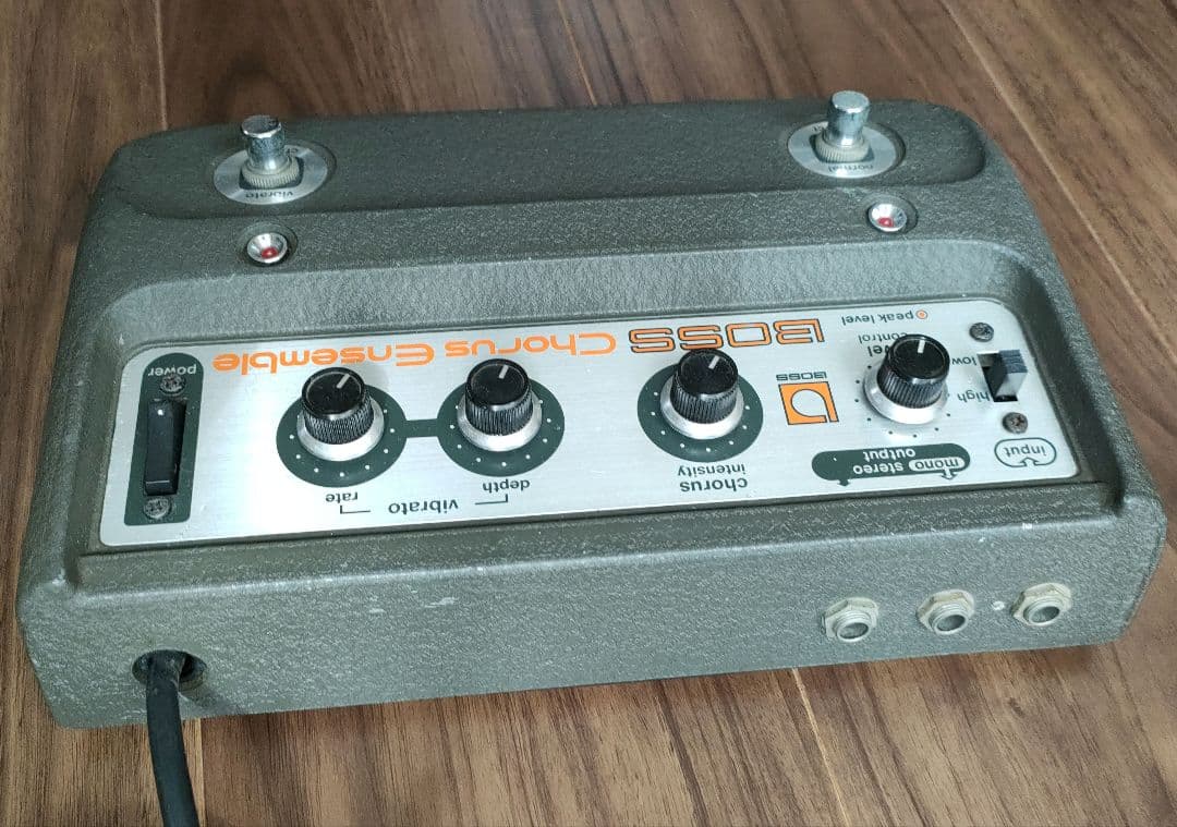 BOSS Chorus Ensemble CE-1 ギターエフェクター