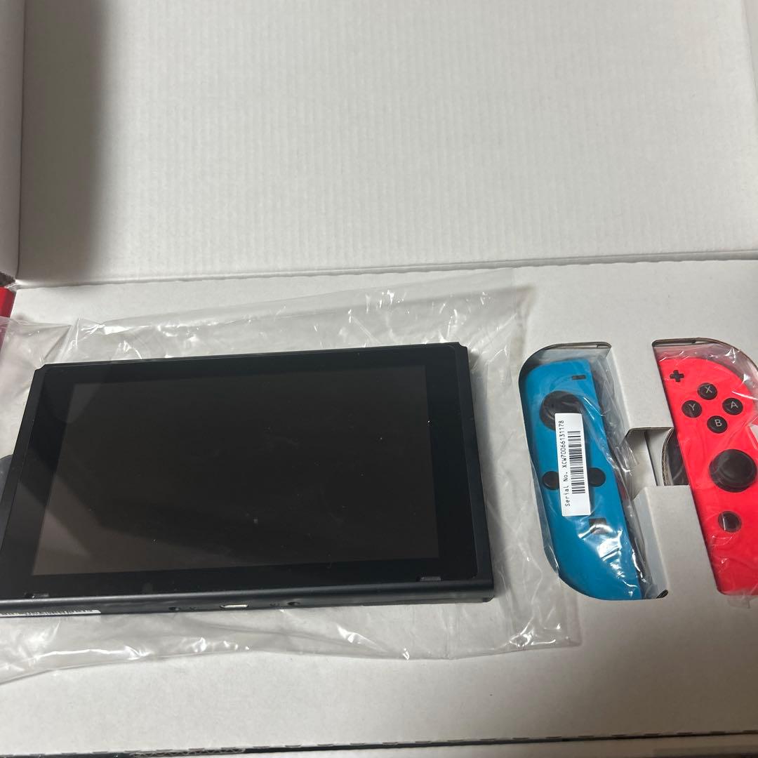 Switch 本体とその周辺機材