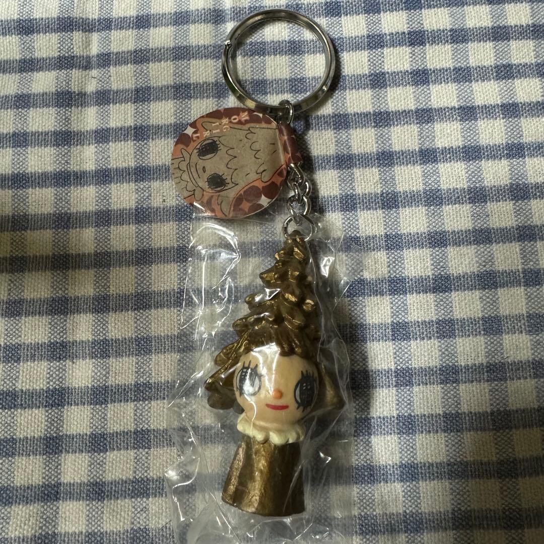 奈良美智 森ガール キーホルダー 横浜美術館 ゴールド 金 奈良美智 森ガール キーホルダー 横浜美術館 ゴールド 金 奈良美智 森