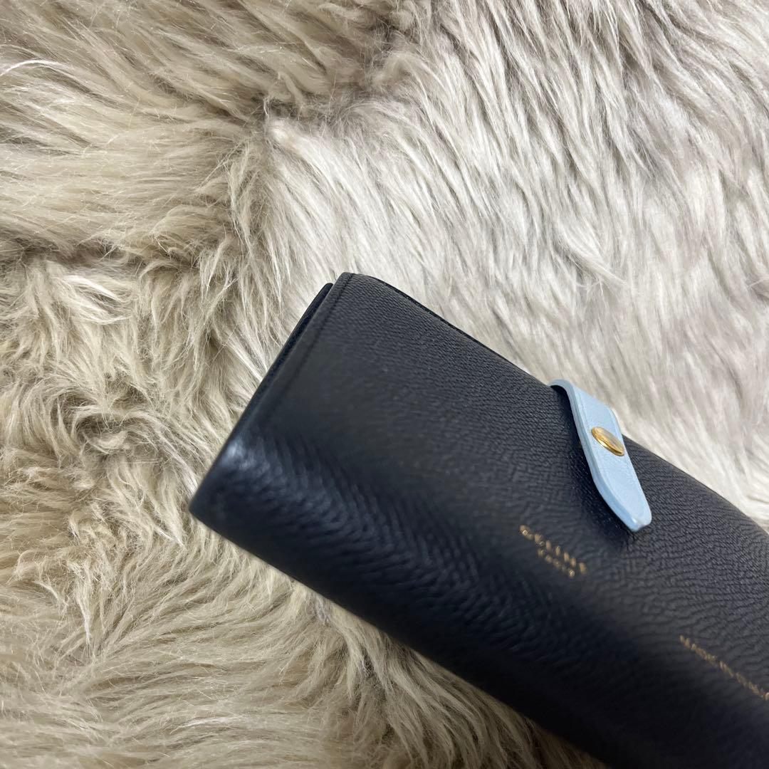 【CELINE】ストラップ ミディアム マルチファンクション 二つ折り 財布