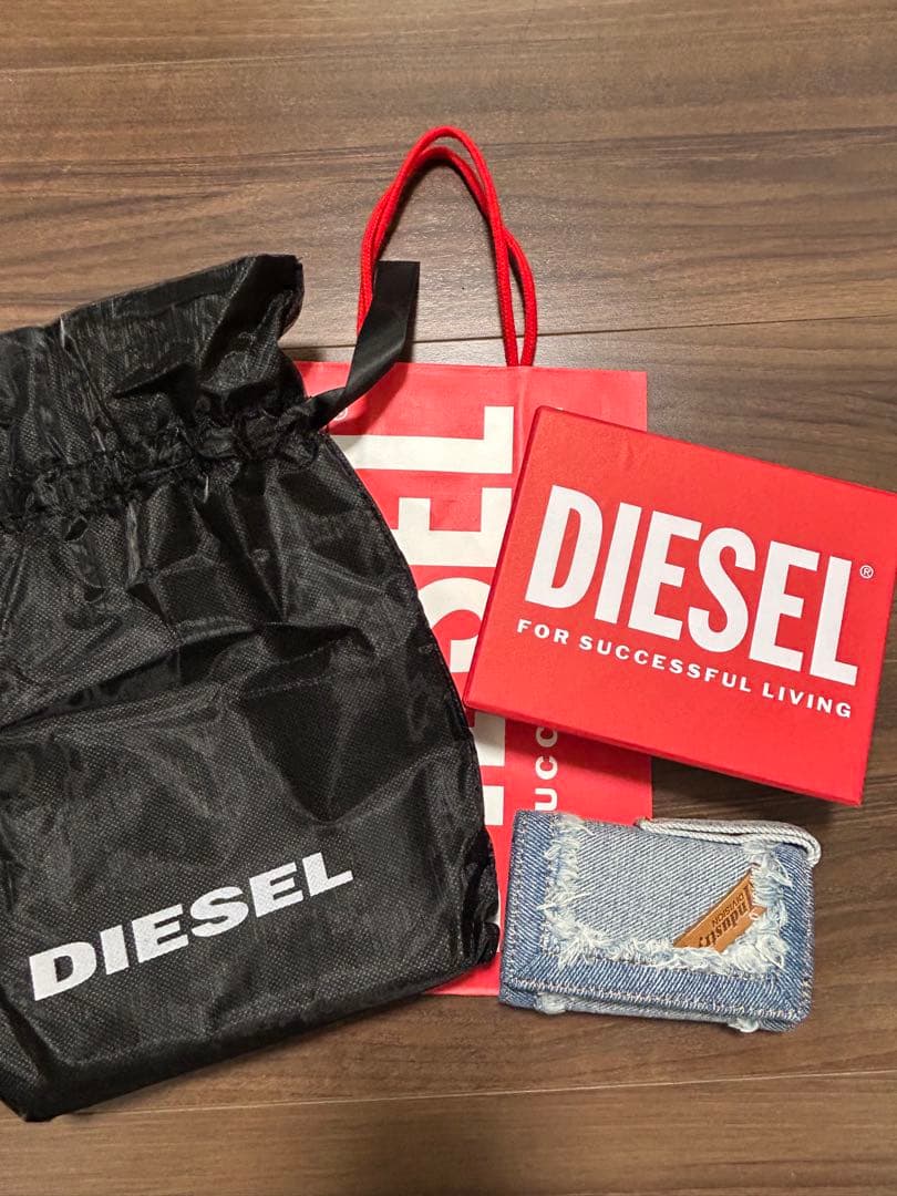 DLESEL デニム生地　キーケース DLESEL デニム生地 キーケース Amazon.co.jp: Diesel ディーゼル