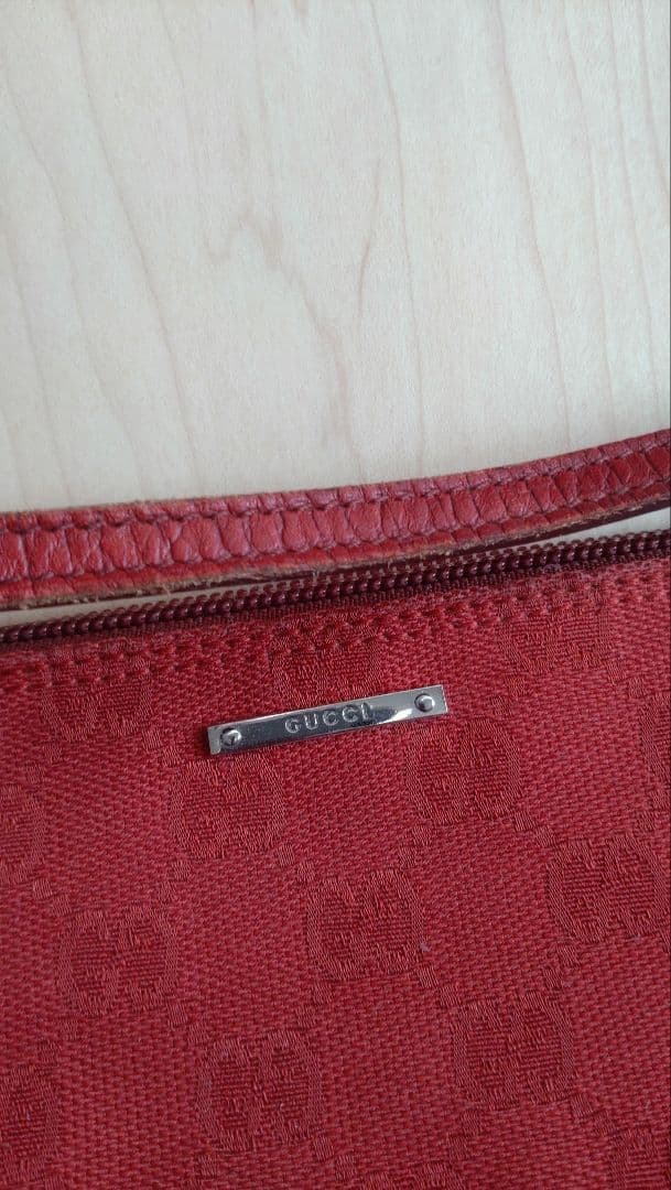 GUCCI アクセサリーポーチ レッド