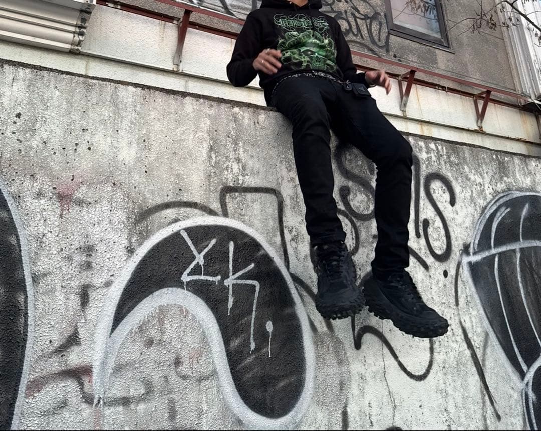 YXNGBRATZ メドゥーサパーカー jahxncho ORIGAMI 着用