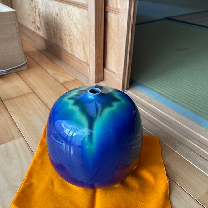 人間国宝 故三代 徳田八十吉　碧明耀彩