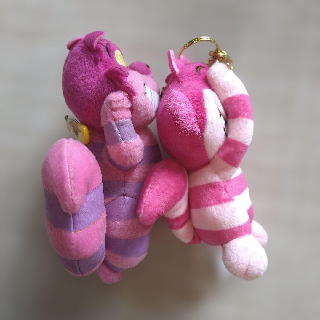 ディズニー不思議の国のアリス チシャ猫ぬいぐるみバッジキーチェーンセット