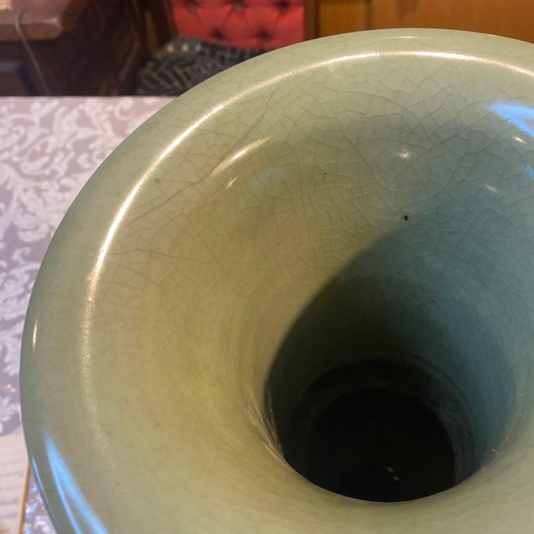 専用 中国古玩 陰刻草花文青磁花瓶